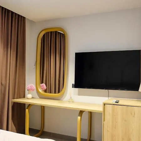 Uzeiri Guest 4* Borş
